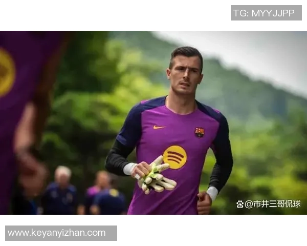 长发卷卷的足球球星是谁 他在赛场上的表现如何引人注目